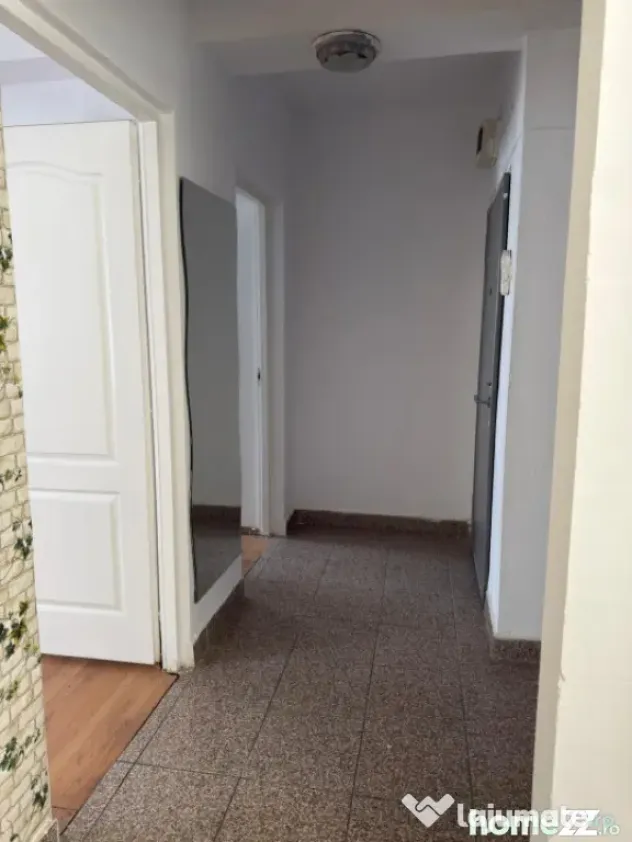 Apartament 4 camere, 71 mp, zona Centrala - Ploiesti (Prahova)