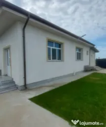 Casa cu teren de 1500mp de vanzare, in zona Palas
