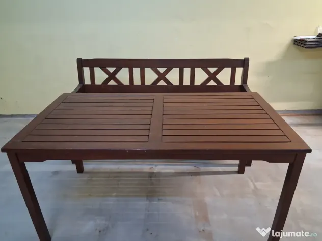 Mobilier de exterior:mese și bănci din lemn