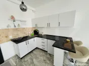 Garsonieră cochetă, mobilată modern, ideală pentru inves 