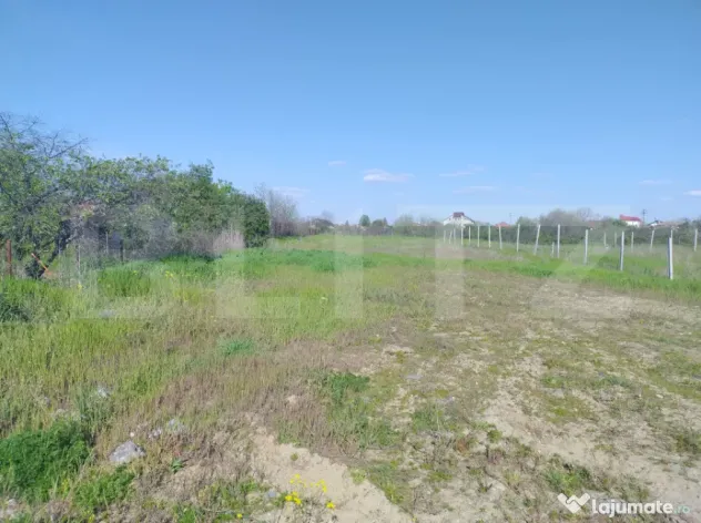 Teren intravilan, 2194 mp, 17 m deschidere, zona Mofleni