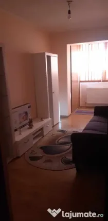 Apartament 3 camere de închiriat cartier Gura Campului Mediaș.