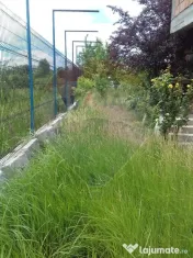 De vanzare Casă / Vilă cu 5 camere, la rosu 