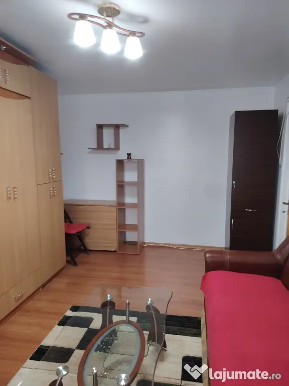 Inchiriez apartament 2 camere decomandat, renovat B-dul. Mareșal Al. Averescu
