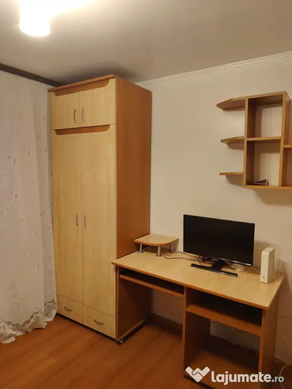 Inchiriez apartament 2 camere decomandat, renovat B-dul. Mareșal Al. Averescu