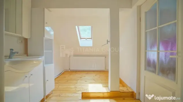 Vila in Poiana Brasov cu teren generos 1600mp, 2 corpuri,...
