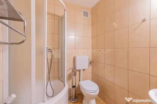 Vila in Poiana Brasov cu teren generos 1600mp, 2 corpuri,...