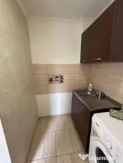 Ap. 3 cam decomandat, etajul 1, centrală termică, bloc 1986 