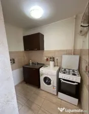 Ap. 3 cam decomandat, etajul 1, centrală termică, bloc 1986 