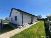 Casa individuala - 3 camere - 2 bai- teren-375 mp-200 M de 