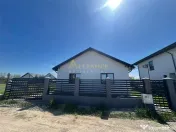 Casa individuala - 3 camere - 2 bai- teren-375 mp-200 M de 