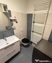 Apartament 3 camere-Vlahuta 