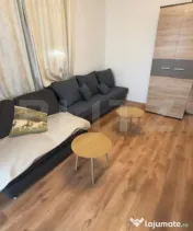 Apartament cu 3 camere, Calea Severinului-Taxi Favorit 