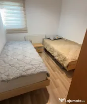 Apartament cu 3 camere, Calea Severinului-Taxi Favorit 