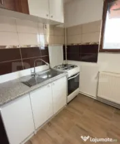 Apartament cu 3 camere, Calea Severinului-Taxi Favorit 