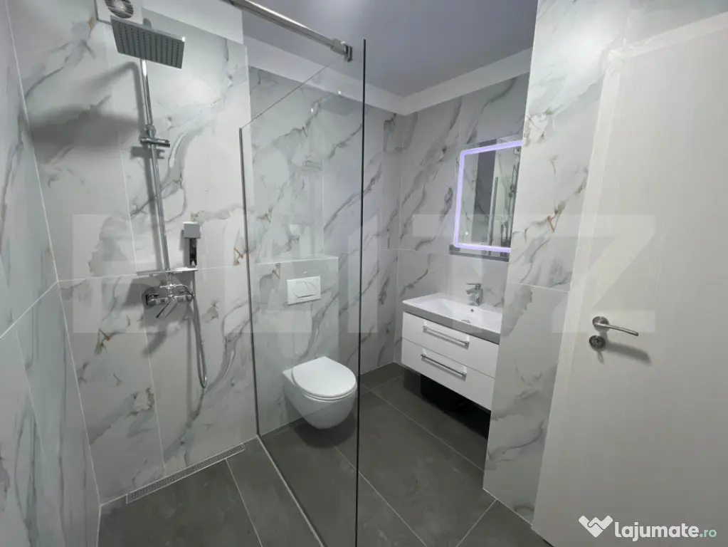 PRIMA ÎNCHIRIERE - Apartament 3 camere, parcare, zona Porii