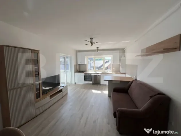 PRIMA ÎNCHIRIERE - Apartament 3 camere, parcare, zona Porii