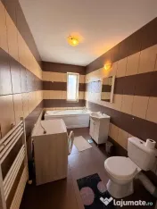 Apartament 2 camere decomandat zona Florilor 