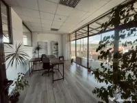 Spațiu birouri, 282 mp, parcari, terasa 