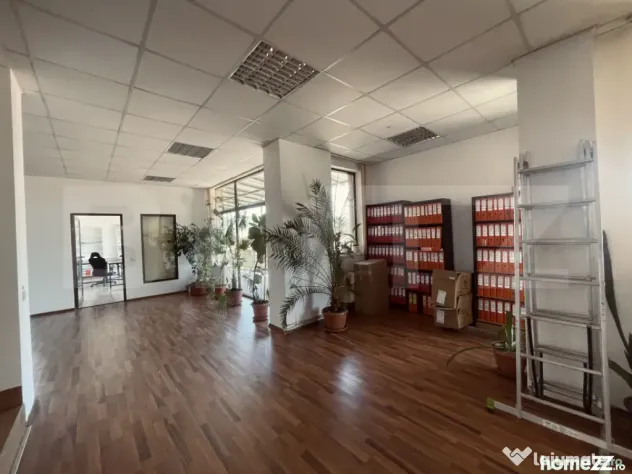 Spațiu birouri, 270 mp, parcari, terasa