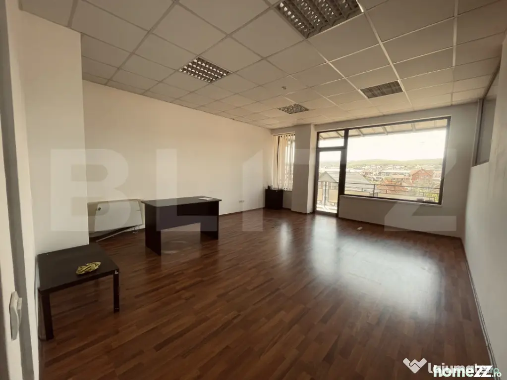 Spațiu birouri, 270 mp, parcari, terasa