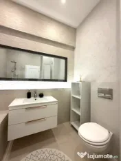 Apartament de lux, 60 mp, balcon, zona strazii Ploiesti 
