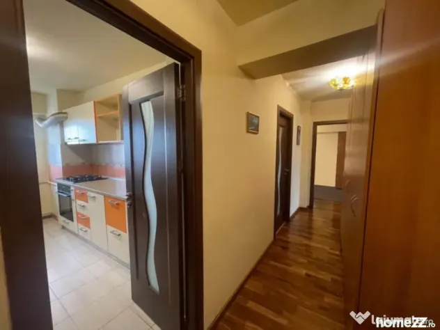 Apartament decomandat 4 camere, 97.83 mp - zona McDonald's - Craiova (Dolj)