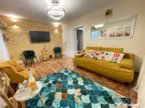 Apartament 3 camere-etaj 1-Podu Ros-renovat