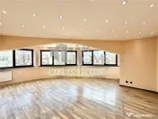 Casa S P 1E, pretabila clinica, ultracentral, Ploiesti 