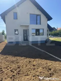 Casa P+M, exterior finisat, interior la gri, 500 mp teren, S 