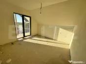 Casa P+M, exterior finisat, interior la gri, 500 mp teren, S 