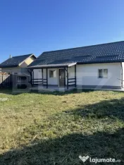Casa de vanzare comuna Vultureni 