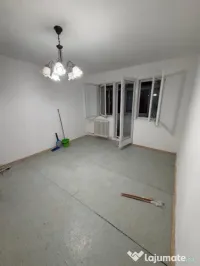 Apartament 2 camere, 43 mp , zona Craiovita Noua 