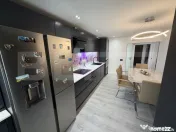 Apartament 4 camere, 83 mp, decomandat, zona ultracentrala 