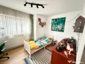 Pet Friendly Casa spatioasa cu 5 camere, 3 bai si ciubar zon 