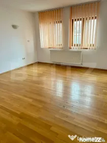 Apartament 4 camere,2,bai,3 terase,139mp, semicentral