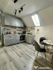 Apartament 2 camere, etaj 3, zona Sud 