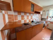 Apartament 1 camera, decomandat, parcare, zona Florilor 