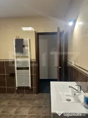 OPORTUNITATE INVESTIȚIE: Apartament de 3 camere, 2 bai, Zon 