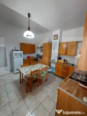 Casă de vânzare, 304 mp, zona Grădiște 