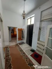 Casă de vânzare, 304 mp, zona Grădiște 