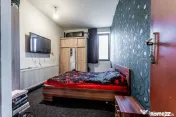 Apartament tip casă | 3 camere & curte | zona Colegiului...