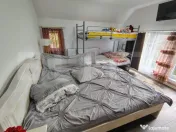 Casă individuală aproape de lac, 4 camere, teren generos, 