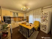 Apartament de inchiriat, 3 camere, zona Ciuperca 