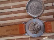Vînd două ceasuri Doxa antimagetique 