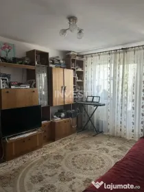 Apartament de vanzare 3 camere, zona Pacurari, Iasi