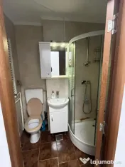 Oferim spre vânzare apartament recent renovat 2 camere-Zona 