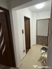 Oferim spre vânzare apartament recent renovat 2 camere-Zona 