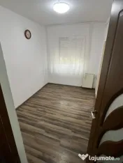 Oferim spre vânzare apartament recent renovat 2 camere-Zona 