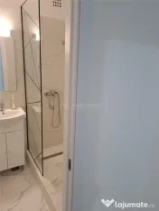 3 camere, Sebastian, Totul Nou 